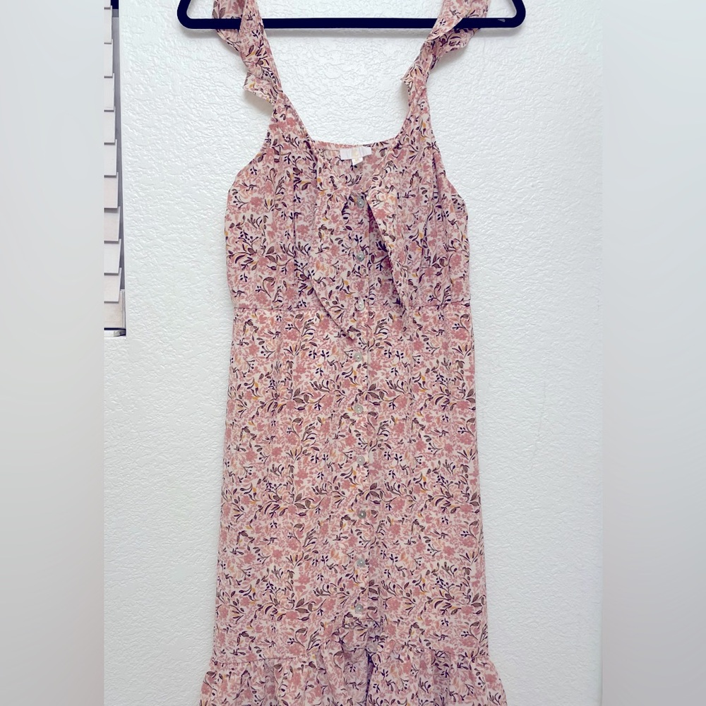Charming Charlie Floral Ruffled dress size M